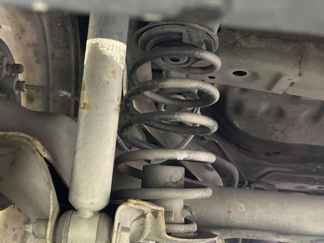 Ｎ－ＢＯＸ Ｇ・Ｌパッケージ　電動スライドドア　禁煙車　スマートキー　ＨＩＤヘッド　ディスプレイオーディオ　純正１４インチアルミ　オートライト　オートエアコン　ステアリングスイッチ　アームレスト　電動格納ミラー（21枚目）