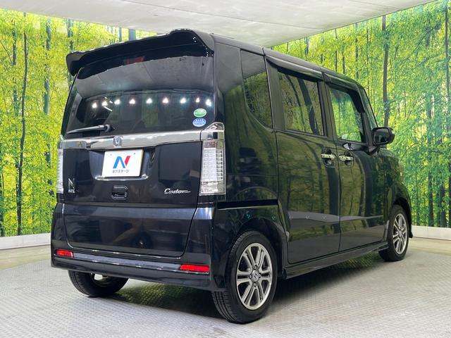 Ｎ－ＢＯＸカスタム Ｇ・Ｌパッケージ　電動スライドドア　禁煙車　スマートキー　ＨＩＤヘッド　ディスプレイオーディオ　純正１４インチアルミ　オートライト　オートエアコン　ステアリングスイッチ　アームレスト　電動格納ミラー（17枚目）