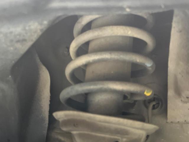 Ｎ－ＢＯＸカスタム Ｇ・Ｌパッケージ　電動スライドドア　禁煙車　スマートキー　ＨＩＤヘッド　ディスプレイオーディオ　純正１４インチアルミ　オートライト　オートエアコン　ステアリングスイッチ　アームレスト　電動格納ミラー（20枚目）