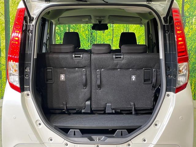 普段のお買い物や通勤、送迎等に十分な荷室スペースを確保しております。セカンドシートを倒すと、大きな荷物の積載も可能です♪