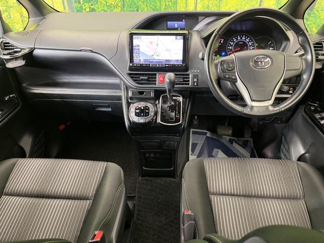 ヴォクシー ＺＳ　両側電動ドア　９型ナビ　後席モニター　バックカメラ　セーフティセンス　禁煙車　ドラレコ　スマートキー　ＬＥＤヘッド　ビルトインＥＴＣ　クルコン　純正１６インチアルミ　オートハイビーム　オートライト（2枚目）