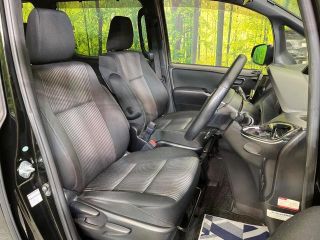 ヴォクシー ＺＳ　両側電動ドア　９型ナビ　後席モニター　バックカメラ　セーフティセンス　禁煙車　ドラレコ　スマートキー　ＬＥＤヘッド　ビルトインＥＴＣ　クルコン　純正１６インチアルミ　オートハイビーム　オートライト（8枚目）