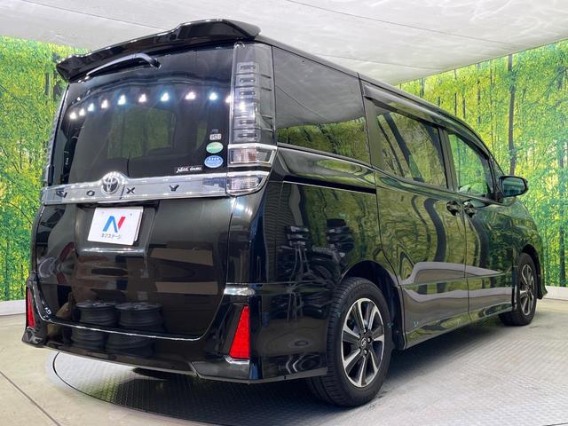 ヴォクシー ＺＳ　両側電動ドア　９型ナビ　後席モニター　バックカメラ　セーフティセンス　禁煙車　ドラレコ　スマートキー　ＬＥＤヘッド　ビルトインＥＴＣ　クルコン　純正１６インチアルミ　オートハイビーム　オートライト（17枚目）