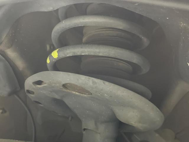 ヴォクシー ＺＳ　両側電動ドア　９型ナビ　後席モニター　バックカメラ　セーフティセンス　禁煙車　ドラレコ　スマートキー　ＬＥＤヘッド　ビルトインＥＴＣ　クルコン　純正１６インチアルミ　オートハイビーム　オートライト（20枚目）