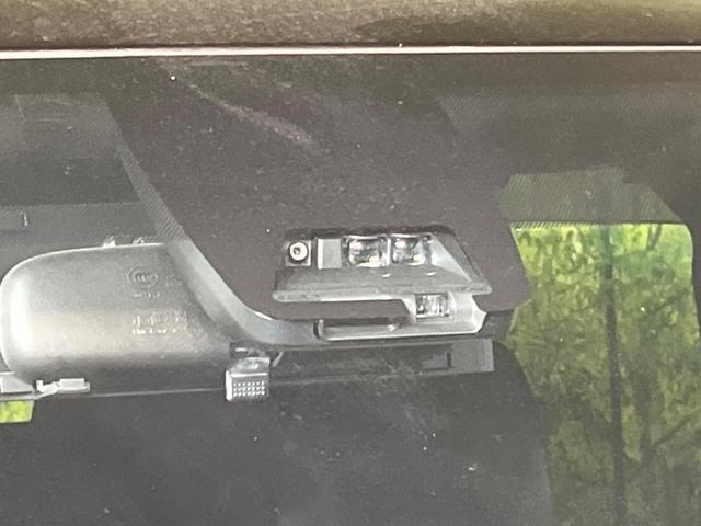 ヴォクシー ＺＳ　両側電動ドア　９型ナビ　後席モニター　バックカメラ　セーフティセンス　禁煙車　ドラレコ　スマートキー　ＬＥＤヘッド　ビルトインＥＴＣ　クルコン　純正１６インチアルミ　オートハイビーム　オートライト（32枚目）