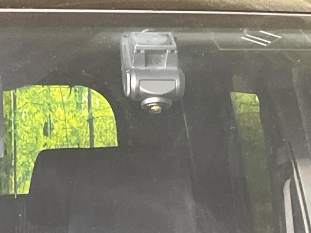 ヴォクシー ＺＳ　両側電動ドア　９型ナビ　後席モニター　バックカメラ　セーフティセンス　禁煙車　ドラレコ　スマートキー　ＬＥＤヘッド　ビルトインＥＴＣ　クルコン　純正１６インチアルミ　オートハイビーム　オートライト（33枚目）