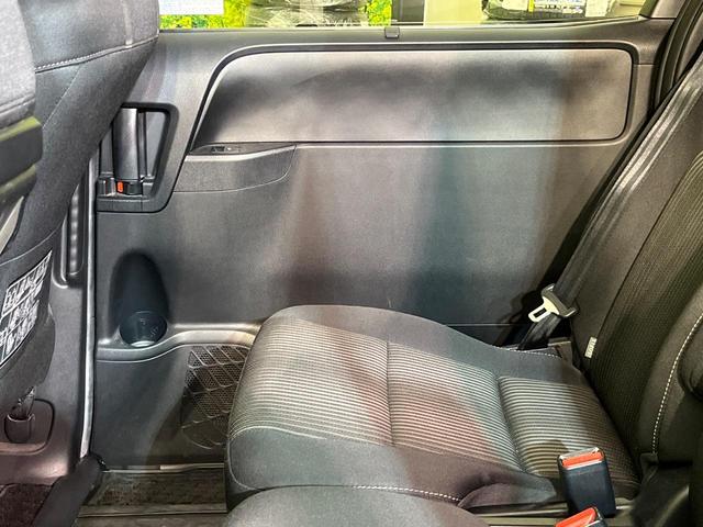 ヴォクシー ＺＳ　両側電動ドア　９型ナビ　後席モニター　バックカメラ　セーフティセンス　禁煙車　ドラレコ　スマートキー　ＬＥＤヘッド　ビルトインＥＴＣ　クルコン　純正１６インチアルミ　オートハイビーム　オートライト（45枚目）