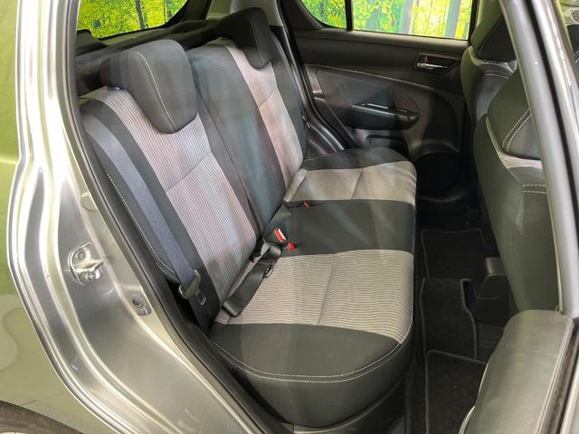 スイフト ＲＳ　ＭＴ車　禁煙車　スマートキー　ＥＴＣ　純正１６インチアルミ　オートライト　オートエアコン　ＣＤ再生　フォグライト　ドアバイザー（9枚目）