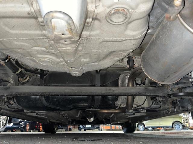 スイフト ＲＳ　ＭＴ車　禁煙車　スマートキー　ＥＴＣ　純正１６インチアルミ　オートライト　オートエアコン　ＣＤ再生　フォグライト　ドアバイザー（19枚目）