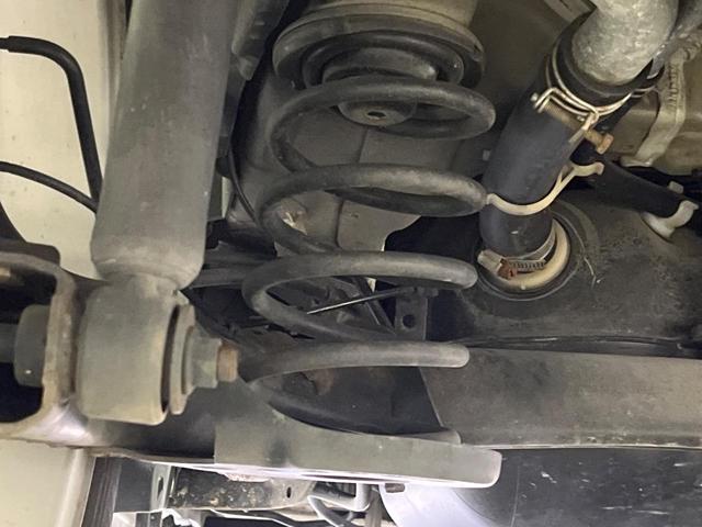 スイフト ＲＳ　ＭＴ車　禁煙車　スマートキー　ＥＴＣ　純正１６インチアルミ　オートライト　オートエアコン　ＣＤ再生　フォグライト　ドアバイザー（20枚目）