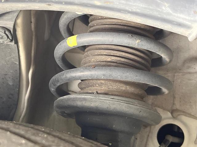 ソリオ ハイブリッドＭＺ　両側電動ドア　純正８型ナビ　セーフティサポート　アダプティブクルーズ　禁煙車　ドラレコ　シートヒーター　コーナーセンサー　スマートキー　ＬＥＤヘッド　ＥＴＣ　車線逸脱警報　オートハイビーム（21枚目）