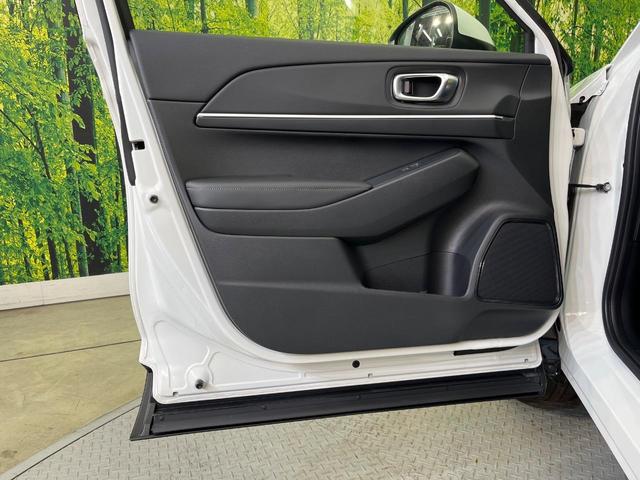 ヴェゼル ｅ：ＨＥＶ　Ｚ　登録済未使用車　純正９型ナビ　全周囲カメラ　ホンダセンシング　レーダークルーズ　電動リアゲート　ハーフレザーシート　シートヒーター　コーナーセンサー　スマートキー　ＬＥＤヘッド　ＥＴＣ２．０（44枚目）
