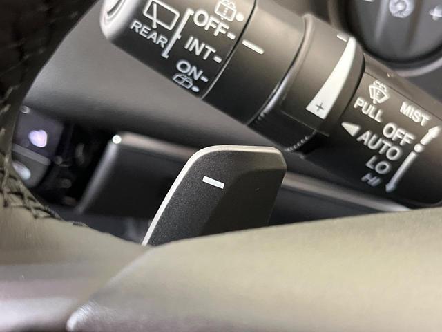 ヴェゼル ｅ：ＨＥＶ　Ｚ　登録済未使用車　純正９型ナビ　全周囲カメラ　ホンダセンシング　レーダークルーズ　電動リアゲート　ハーフレザーシート　シートヒーター　コーナーセンサー　スマートキー　ＬＥＤヘッド　ＥＴＣ２．０（53枚目）