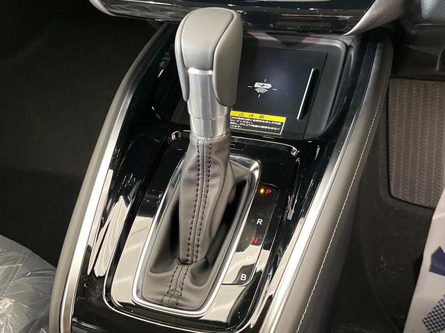 ヴェゼル ｅ：ＨＥＶ　Ｚ　登録済未使用車　純正９型ナビ　全周囲カメラ　ホンダセンシング　レーダークルーズ　電動リアゲート　ハーフレザーシート　シートヒーター　コーナーセンサー　スマートキー　ＬＥＤヘッド　ＥＴＣ２．０（59枚目）