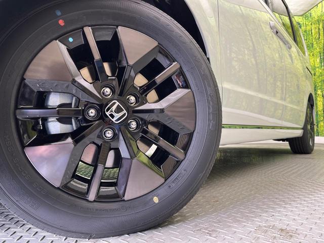 ステップワゴン スパーダ　両側電動ドア　純正１１型ナビ　バックカメラ　ホンダセンシング　レーダークルーズ　パワーバックドア　ハーフレザーシート　シートヒーター　コーナーセンサー　スマートキー　ＬＥＤヘッド　純正１６インチアルミ（14枚目）