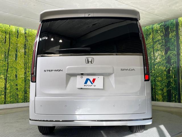 ステップワゴン スパーダ　両側電動ドア　純正１１型ナビ　バックカメラ　ホンダセンシング　レーダークルーズ　パワーバックドア　ハーフレザーシート　シートヒーター　コーナーセンサー　スマートキー　ＬＥＤヘッド　純正１６インチアルミ（16枚目）