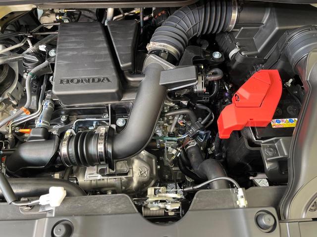 ステップワゴン スパーダ　両側電動ドア　純正１１型ナビ　バックカメラ　ホンダセンシング　レーダークルーズ　パワーバックドア　ハーフレザーシート　シートヒーター　コーナーセンサー　スマートキー　ＬＥＤヘッド　純正１６インチアルミ（19枚目）