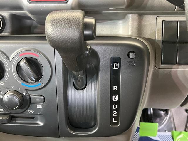 エブリイ ＰＣリミテッド　純正ＳＤナビ　バックカメラ　セーフティサポート　禁煙車　ドラレコ　コーナーセンサー　ＥＴＣ　オートマチックハイビーム　車線逸脱警報　オートライト　Ｂｌｕｅｔｏｏｔｈ　ＣＤ　ＤＶＤ再生　フルセグ（47枚目）