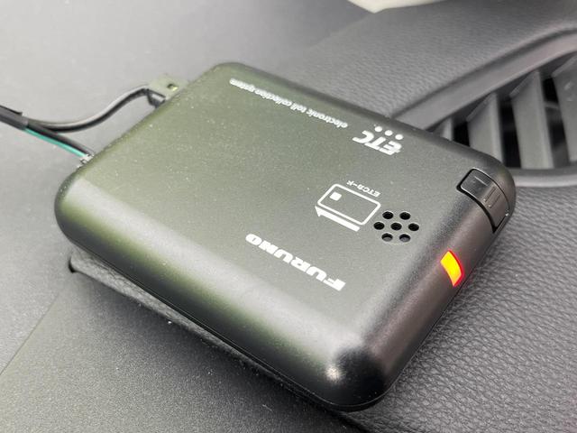 ヤリスクロス Ｘ　メモリーナビ　バックカメラ　セーフティセンス　レーダークルーズ　禁煙車　ドラレコ　レーンキープ　スマートキー　ＥＴＣ　オートマチックハイビーム　オートライト　Ｂｌｕｅｔｏｏｔｈ　フルセグ（7枚目）