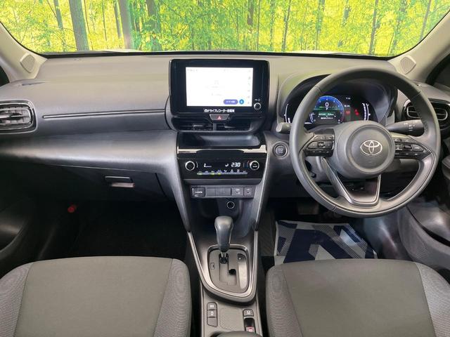 ヤリスクロス Ｇ　バックカメラ　セーフティセンス　レーダークルーズ　禁煙車　ドラレコ　コーナーセンサー　純正８インチディスプレイオーディオ　スマートキー　ＥＴＣ　オートハイビーム　車線逸脱警報　オートライト（2枚目）