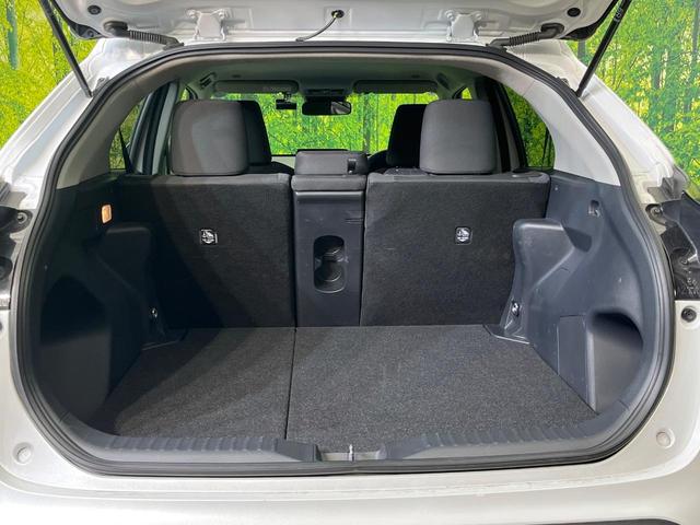 ヤリスクロス Ｇ　バックカメラ　セーフティセンス　レーダークルーズ　禁煙車　ドラレコ　コーナーセンサー　純正８インチディスプレイオーディオ　スマートキー　ＥＴＣ　オートハイビーム　車線逸脱警報　オートライト（10枚目）