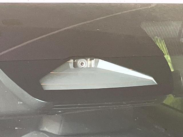 ヤリスクロス Ｇ　バックカメラ　セーフティセンス　レーダークルーズ　禁煙車　ドラレコ　コーナーセンサー　純正８インチディスプレイオーディオ　スマートキー　ＥＴＣ　オートハイビーム　車線逸脱警報　オートライト（22枚目）