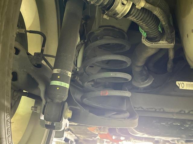 アクア S TRDエアロ 純正ナビ バックカメラ スマートキー LEDヘッド 純正16インチアルミ フロントフォグ オートライト ETC オートエアコン Bluetooth再生 ステアリングスイッチ(21枚目)