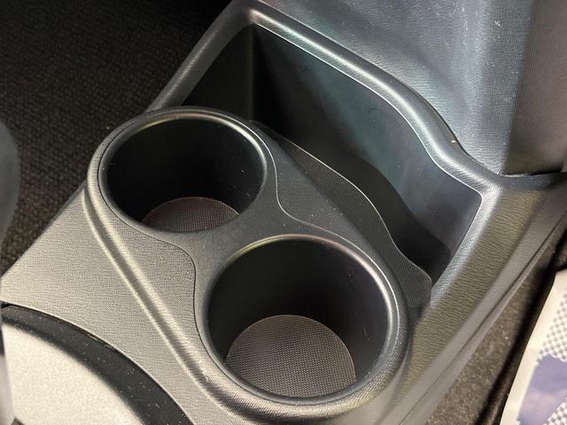 アクア Ｓ　純正ＳＤナビ　バックカメラ　禁煙車　スマートキー　ＥＴＣ　オートライト　オートエアコン　Ｂｌｕｅｔｏｏｔｈ　ＣＤ　ＤＶＤ再生（58枚目）