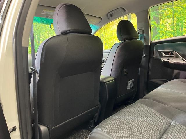 マークＸジオ エアリアル　純正ＳＤナビ　バックカメラ　禁煙車　スマートキー　ＨＩＤヘッド　ＥＴＣ　純正１８インチアルミ　オートライト　デュアルオートエアコン　ＣＤ再生　ＤＶＤ再生　フルセグ　電動格納ミラー　アームレスト（47枚目）