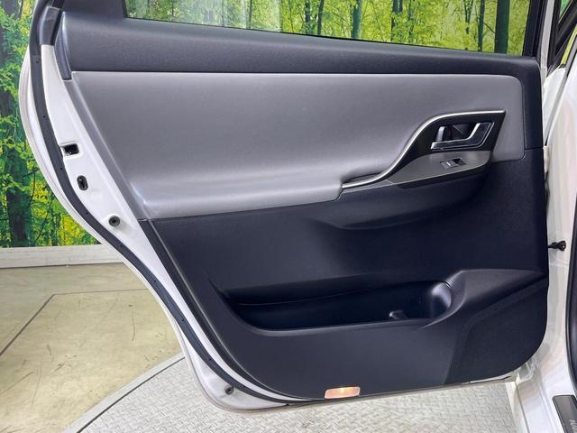 マークＸジオ エアリアル　純正ＳＤナビ　バックカメラ　禁煙車　スマートキー　ＨＩＤヘッド　ＥＴＣ　純正１８インチアルミ　オートライト　デュアルオートエアコン　ＣＤ再生　ＤＶＤ再生　フルセグ　電動格納ミラー　アームレスト（52枚目）