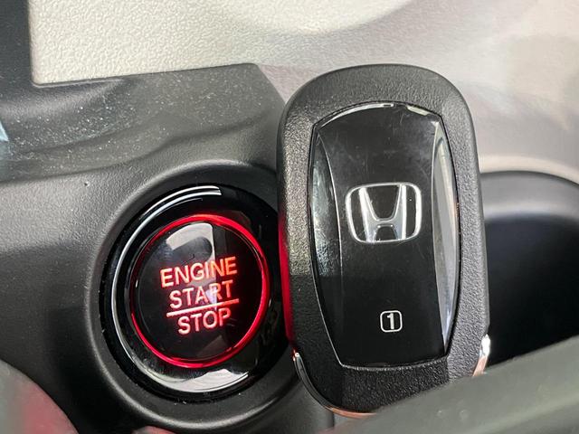 Ｎ－ＢＯＸ ベースグレード　電動スライドドア　ホンダセンシング　アダプティブクルーズ　禁煙車　コーナーセンサー　スマートキー　ＬＥＤヘッド　オートハイビーム　車線逸脱警報　オートライト　オートエアコン　電動パーキングブレーキ（6枚目）