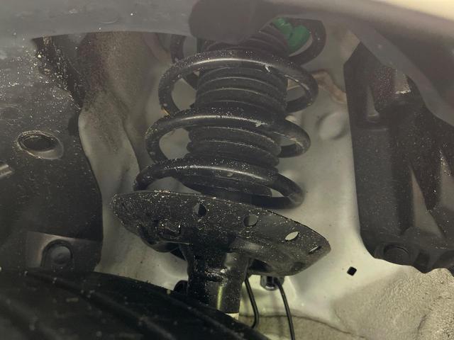 フィットハイブリッド Ｌ　ホンダセンシング　純正ＳＤナビ　バックカメラ　ホンダセンシング　アダプティブクルーズコントロール　禁煙車　ハーフレザーシート　ドラレコ　コーナーセンサー　スマートキー　ＬＥＤヘッド　ＥＴＣ　誤発進抑制機能　オートライト（20枚目）