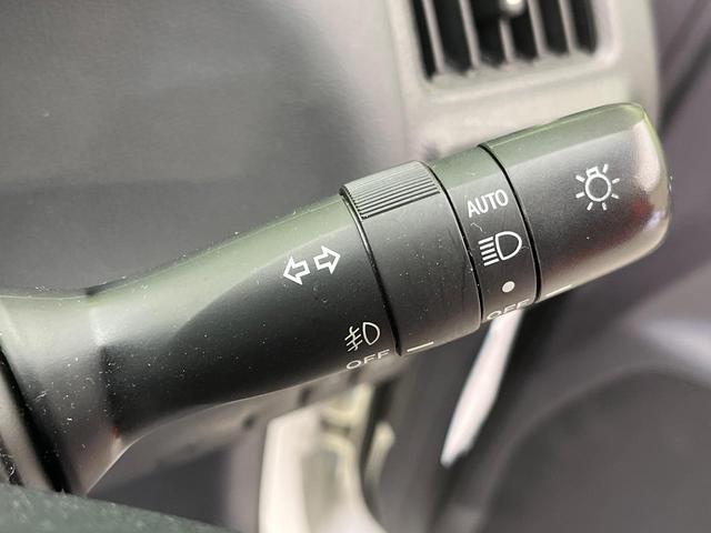 プリウスアルファ Ｓツーリングセレクション・Ｇ’ｓ　純正ナビ　バックカメラ　禁煙車　ハーフレザーシート　ドラレコ　スマートキー　ＬＥＤヘッド　ＥＴＣ　純正１８インチアルミ　オートライト　オートエアコン　Ｂｌｕｅｔｏｏｔｈ再生　ステアリングスイッチ（57枚目）