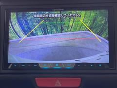 【バックカメラ】駐車時に後方がリアルタイム映像で確認できます。大型商業施設や立体駐車場での駐車時や、夜間のバック時に大活躍！運転スキルに関わらず、今や必須となった装備のひとつです！ 7