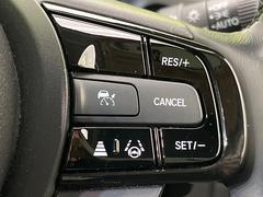 �ڥ����ץƥ��֥��롼������ȥ�����۹�®ƻϩ�Ǥ�Ĺ��Υ���Ԥ��ڤˡ�����ư��®�٤��ݤĥ��롼������ȥ����뤬�����ͷڸ������ƥ��Ϣ�Ȥ��������μ�ξ���Τ��Ƽִ֤��ݤĤ褦��®��Ĵ�ᤷ�Ƥ���ޤ����� 5