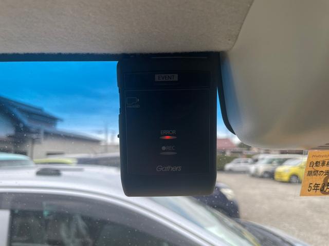 G・Lホンダセンシング 衝突被害軽減ブレーキ 片側電動スライドドア オートエアコン チップアップシート アイドリングストップ フルセグナビ CD/DVD再生可能 アダクティブクルーズコントロール ETC スマートキー(15枚目)