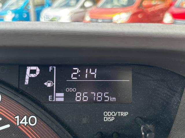 タント 　車検２年　片側電動スライドドア　衝突被害軽減ブレーキ　スマートキー　アイドリングストップ　横滑り防止機能　ダイハツ純正ナビ　電動格納ドアミラー　パワーウインドウ　ベンチシート（13枚目）