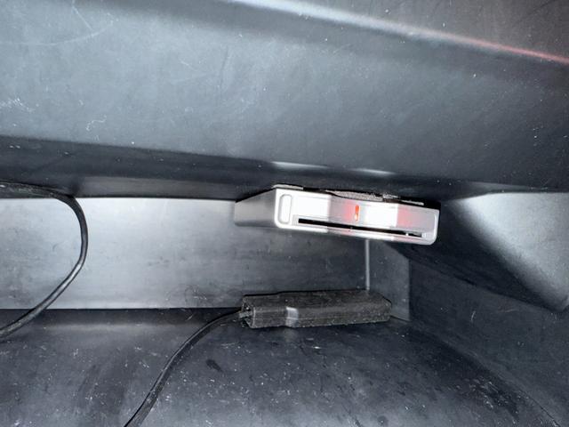 Ｎ－ＢＯＸカスタム ２トーンカラースタイル　Ｇ・ターボＬパッケージ　車検８年９月　両側電動スライドドア　シティブレーキシステム　アルミホイール　電動格納ドアミラー　クルーズコントロール　アイドリングストップ　Ｇａｔｈｅｒｓナビ　ＥＴＣ　ディスチャージヘッドライト（19枚目）