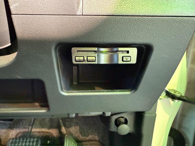 タント カスタムＲＳ　トップエディションＳＡＩＩＩ　車検８年１２月　両側電動スライドドア　衝突被害軽減ブレーキ　スマートキー　シートヒーター　アイドリングストップ　オートハイビーム　フルセグナビ　ＥＴＣ　電動格納ドアミラー　バックカメラ（17枚目）