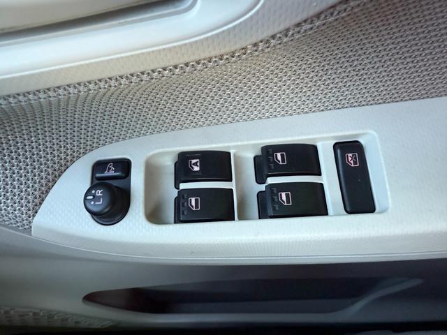 ムーヴ Ｌ　ＳＡＩＩ　車検９年７月　衝突被害軽減ブレーキ　キーレスエントリー　アイドリングストップ　横滑り防止機能　ベンチシート　ＣＤオーディオ　電動格納ドアミラー　マニュアルエアコン　光軸調整機能　パワーウインドウ（19枚目）