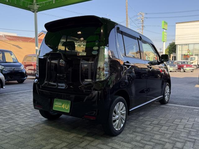 ワゴンＲ ＦＺ　車検２年　衝突被害軽減ブレーキ　スマートキー　アイドリングストップ　ＣＤオーディオ　電動格納ドアミラー　ポータブルナビ　アルミホイール　ベンチシート　横滑り防止機能　オートエアコン　パワーウインドウ（8枚目）