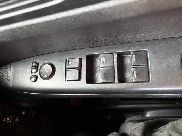 Ｎ－ＢＯＸ Ｇ・Ｌパッケージ　車検２年　両側電動スライドドア　アイドリングストップ　電動格納ドアミラー　アルミホイール　ベンチシート　スマートキー　オートエアコン　パワーウインドウ　横滑り防止機能　光軸調整機能　保証あり（19枚目）