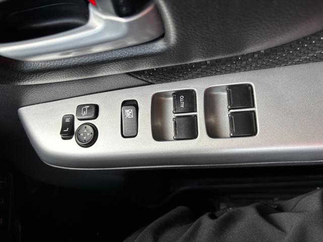 スペーシア Ｇリミテッド　車検２年　片側電動スライドドア　衝突被害軽減ブレーキ　スマートキー　シートヒーター　横滑り防止機能　電動格納ドアミラー　社外アルミホイール　セキュリティアラーム　ベンチシート　パナソニックナビ（20枚目）