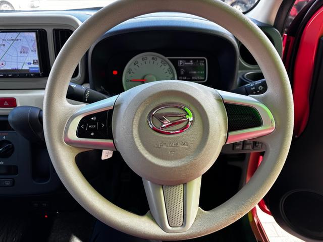 ミラトコット Ｘ　ＳＡＩＩＩ　車検２年　衝突被害軽減ブレーキ　コーナーセンサー　スマートキー　ＬＥＤヘッドライト　パナソニックナビ　バックカメラ　電動格納ドアミラー　オートハイビーム　ＥＴＣ　社外アルミホイール　パワーウインドウ（15枚目）