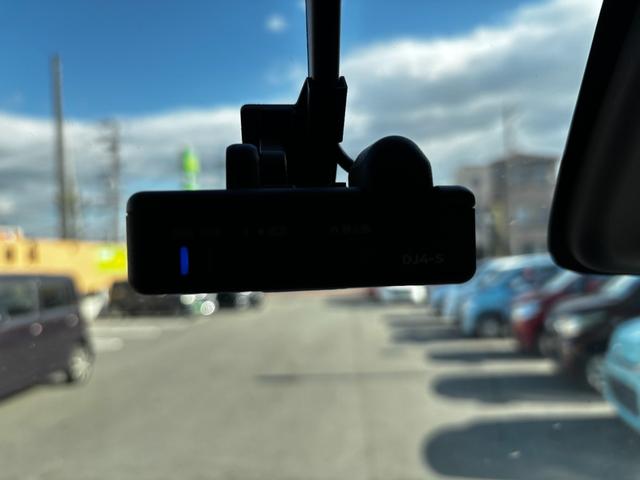 デイズルークス ハイウェイスター　Ｘターボ　車検９年１月　片側電動スライドドア　衝突被害軽減ブレーキ　コーナーセンサー　スマートキー　ワンセグナビ　アラウンドビューモニター　アイドリングストップ　社外アルミホイール　ＬＥＤヘッドライト（25枚目）