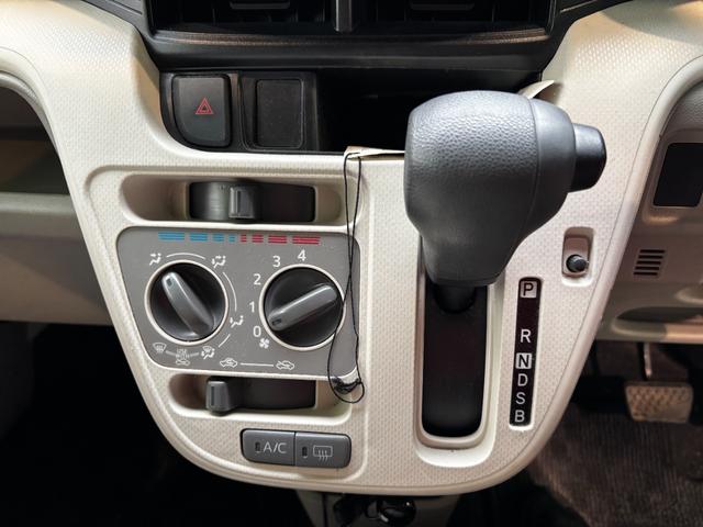 ムーヴ Ｌ　車検２年　アイドリングストップ　電動格納ドアミラー　キーレスエントリー　横滑り防止機能　ベンチシート　ＣＤオーディオ　マニュアルエアコン　パワーウインドウ　プライバシーガラス　軽自動車　保証あり（13枚目）