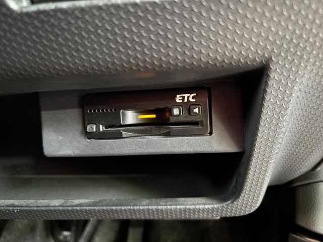 ハスラー ＪスタイルＩＩ　車検２年　全方位モニター付メモリーナビ　衝突被害軽減ブレーキ　スマートキー　シートヒーター　ベンチシート　横滑り防止機能　ＥＴＣ　アイドリングストップ　電動格納ドアミラー　フォグランプ　保証あり（17枚目）