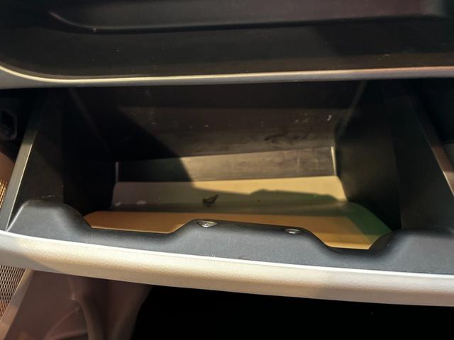 デイズ Ｊ　車検８年１２月　電動格納ドアミラー　キーレスエントリー　ＣＤオーディオ　ベンチシート　マニュアルエアコン　パワーウインドウ　光軸調整機能　運転席助手席エアバッグ　プライバシーガラス　保証あり（18枚目）