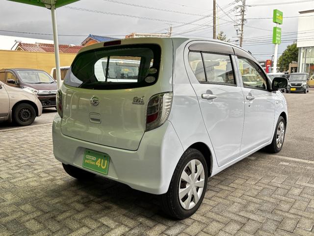 ミライース Ｌ　車検９年４月　アイドリングストップ　ＣＤオーディオ　セキュリティアラーム　マニュアルエアコン　キーレスエントリー　パワーウインドウ　光軸調整機能　運転席助手席エアバッグ　軽自動車　保証あり（8枚目）