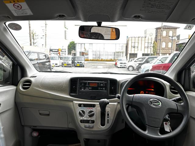 ミライース Ｌ　車検９年４月　アイドリングストップ　ＣＤオーディオ　セキュリティアラーム　マニュアルエアコン　キーレスエントリー　パワーウインドウ　光軸調整機能　運転席助手席エアバッグ　軽自動車　保証あり（12枚目）